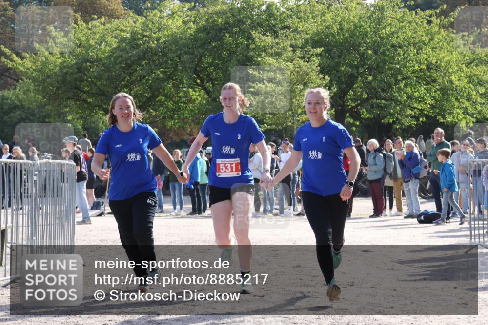 14.09.2025 - Stadtparktriathlon Strokosch-Dieckow http://msf.ph/oto/8885217 14.09.2025 11:04:20 Ziel 531 meine-sportfotos.de