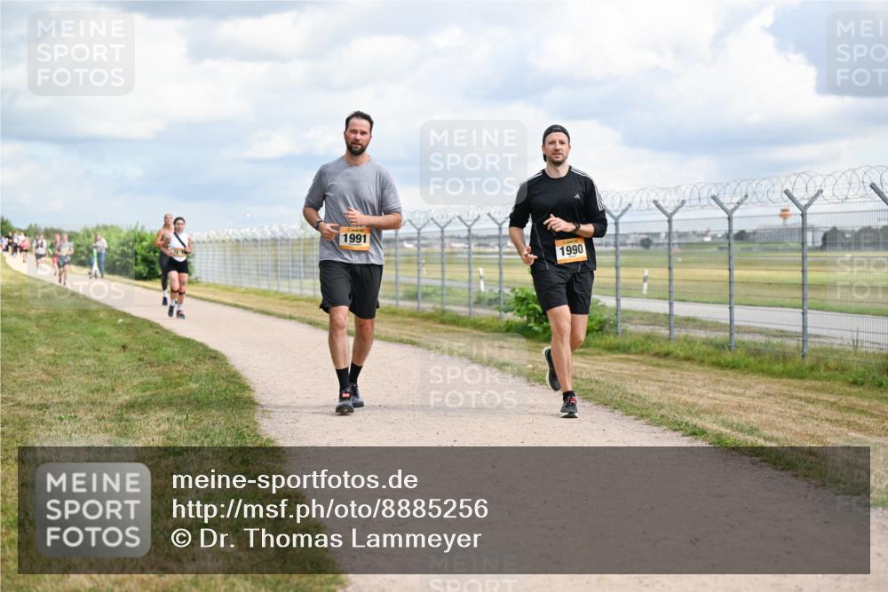 14.09.2025 - Airport Race Dr. Thomas Lammeyer http://msf.ph/oto/8885256 14.09.2025 12:41:14 Laufen 1991, 1990 meine-sportfotos.de