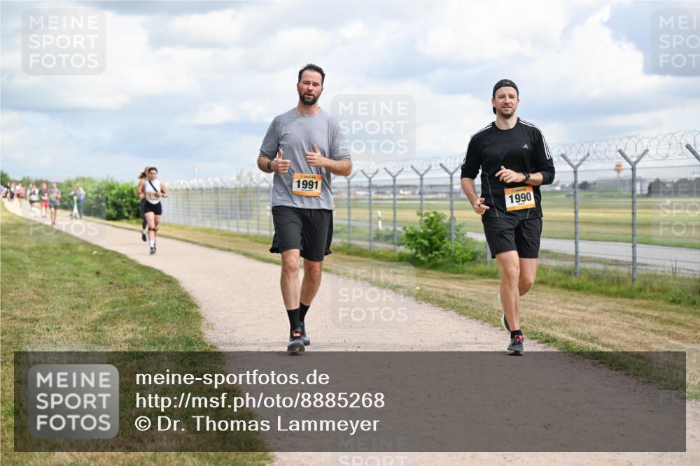 14.09.2025 - Airport Race Dr. Thomas Lammeyer http://msf.ph/oto/8885268 14.09.2025 12:41:15 Laufen 1991, 1990 meine-sportfotos.de