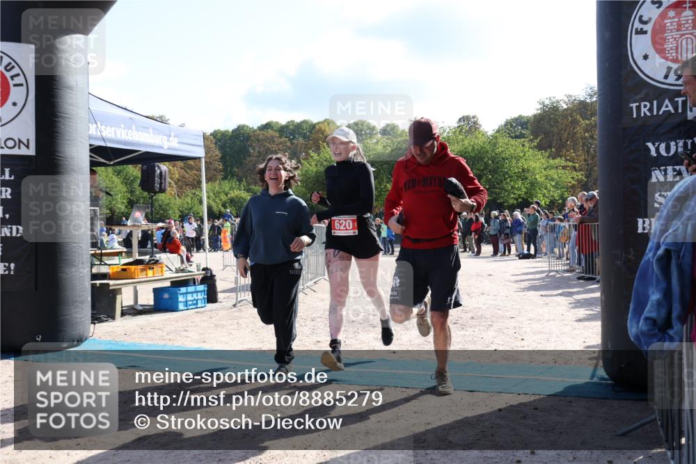 14.09.2025 - Stadtparktriathlon Strokosch-Dieckow http://msf.ph/oto/8885279 14.09.2025 11:05:25 Ziel 573, 620 meine-sportfotos.de