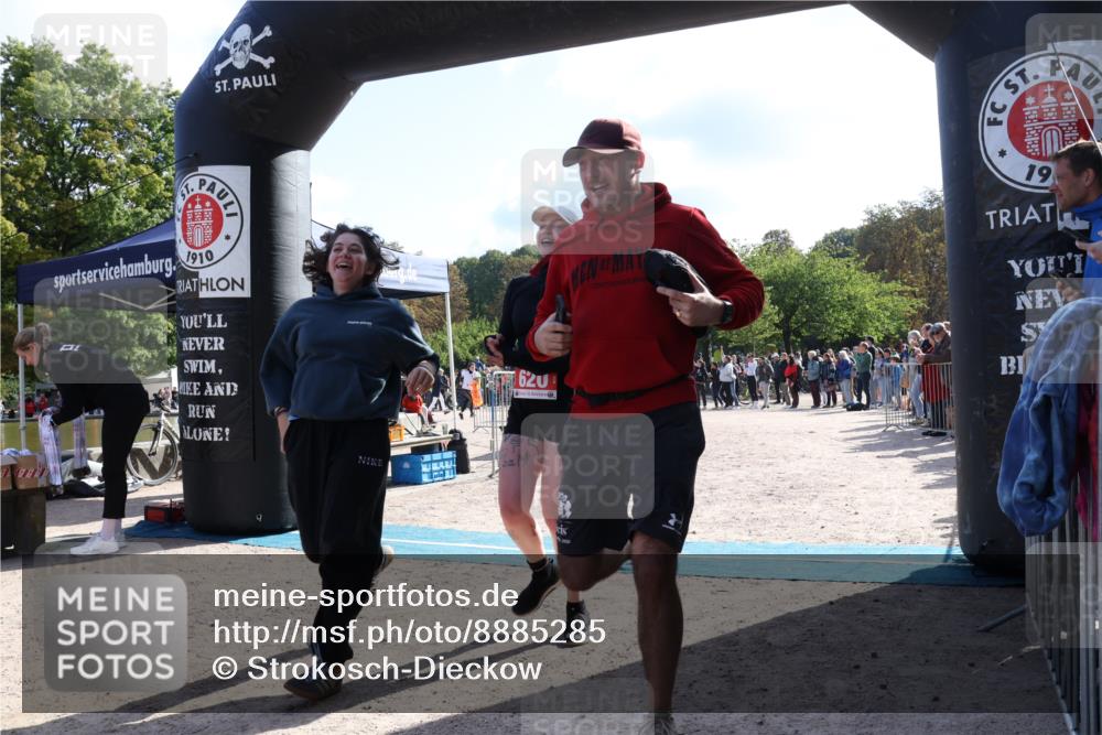 14.09.2025 - Stadtparktriathlon Strokosch-Dieckow http://msf.ph/oto/8885285 14.09.2025 11:05:25 Ziel 573, 620 meine-sportfotos.de