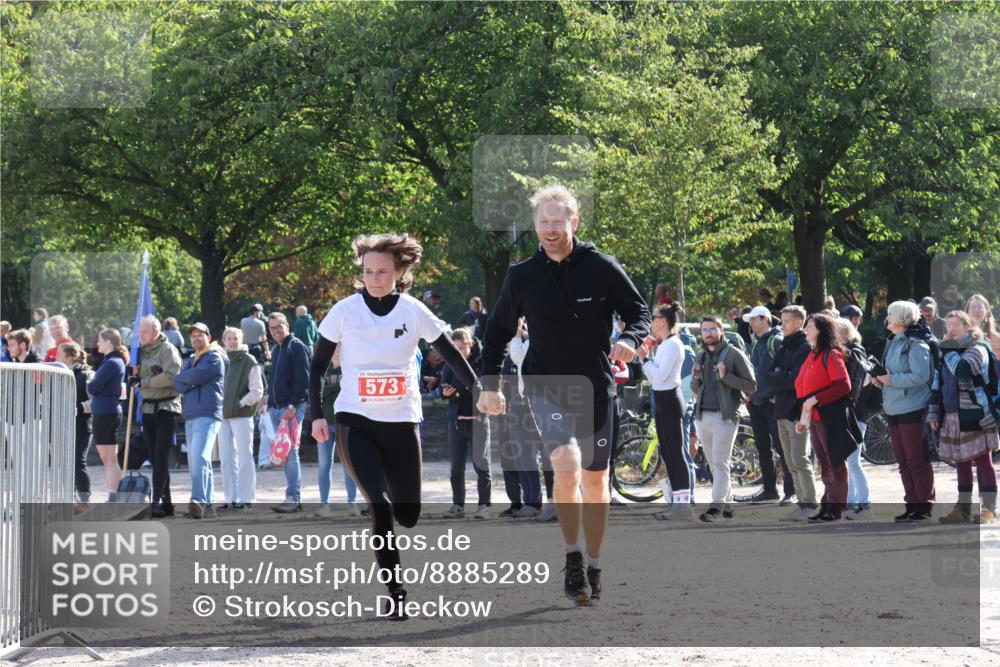 14.09.2025 - Stadtparktriathlon Strokosch-Dieckow http://msf.ph/oto/8885289 14.09.2025 11:05:29 Ziel 573, 620 meine-sportfotos.de