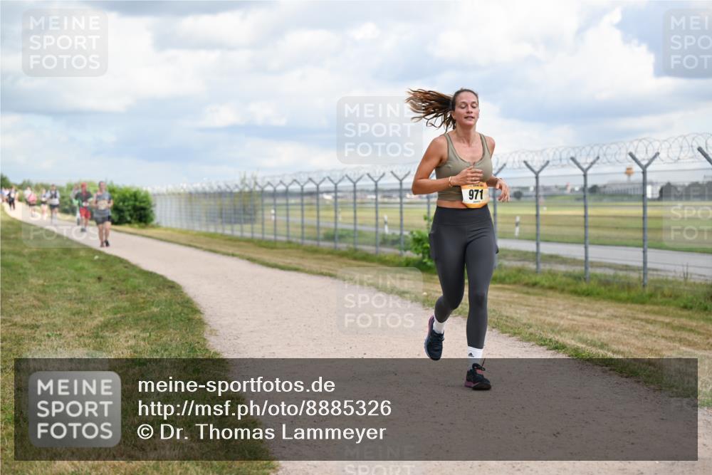 14.09.2025 - Airport Race Dr. Thomas Lammeyer http://msf.ph/oto/8885326 14.09.2025 12:41:23 Laufen 971 meine-sportfotos.de