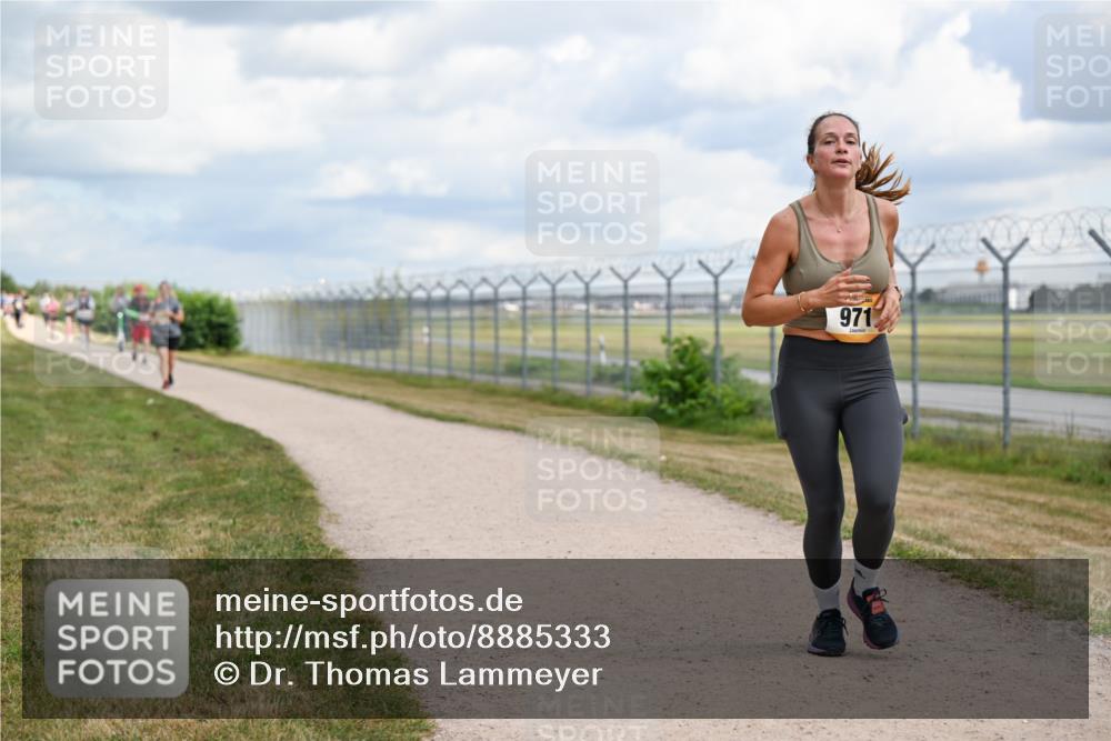14.09.2025 - Airport Race Dr. Thomas Lammeyer http://msf.ph/oto/8885333 14.09.2025 12:41:24 Laufen 971 meine-sportfotos.de