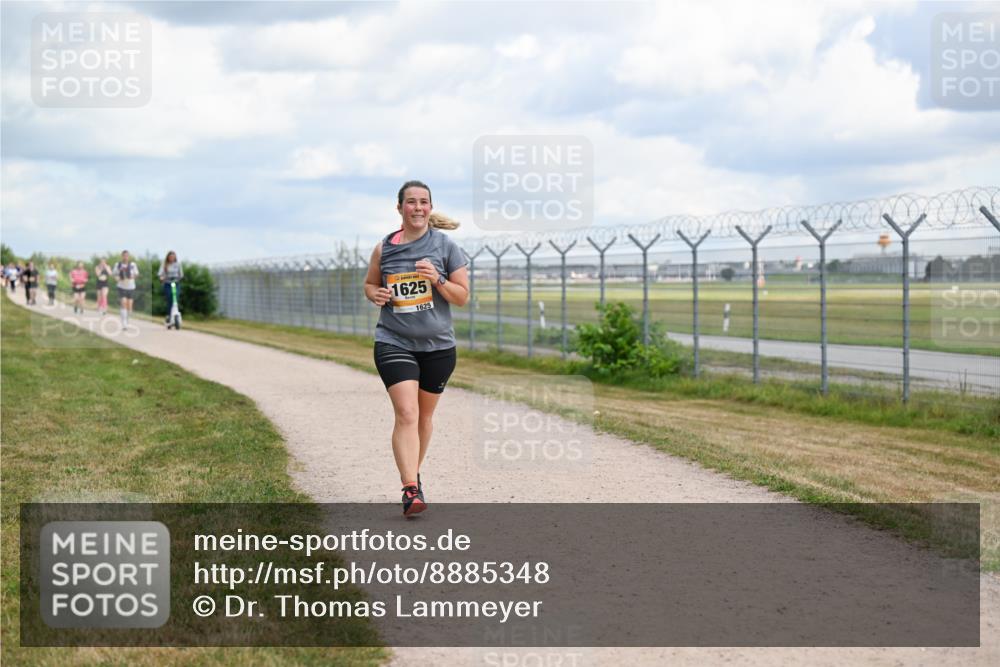 14.09.2025 - Airport Race Dr. Thomas Lammeyer http://msf.ph/oto/8885348 14.09.2025 12:41:35 Laufen 1625, 1625 meine-sportfotos.de