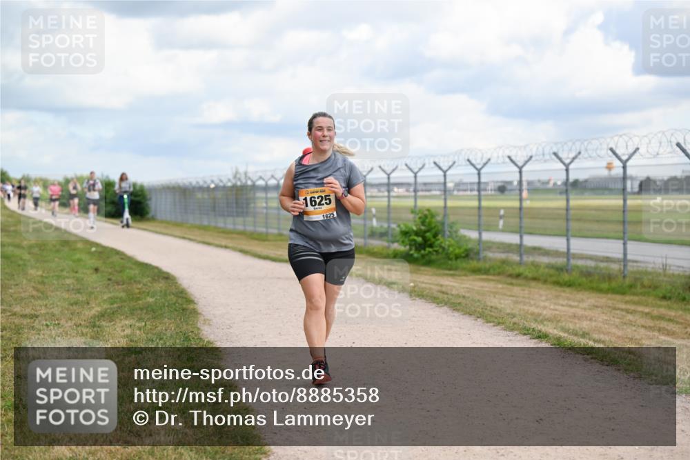 14.09.2025 - Airport Race Dr. Thomas Lammeyer http://msf.ph/oto/8885358 14.09.2025 12:41:35 Laufen 1625, 1625 meine-sportfotos.de