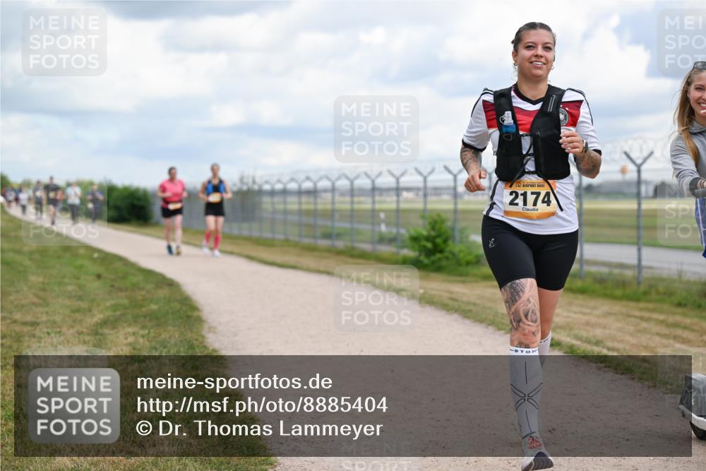 14.09.2025 - Airport Race Dr. Thomas Lammeyer http://msf.ph/oto/8885404 14.09.2025 12:41:50 Laufen 2174 meine-sportfotos.de