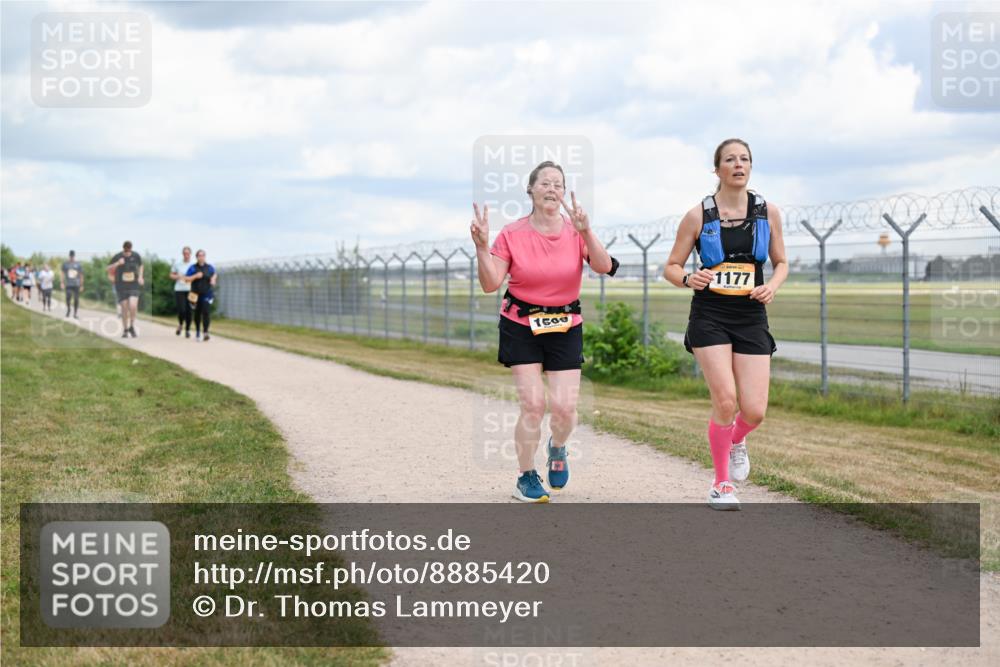 14.09.2025 - Airport Race Dr. Thomas Lammeyer http://msf.ph/oto/8885420 14.09.2025 12:41:57 Laufen 1500, 1177 meine-sportfotos.de