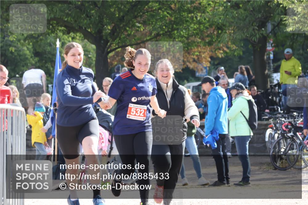 14.09.2025 - Stadtparktriathlon Strokosch-Dieckow http://msf.ph/oto/8885433 14.09.2025 11:07:40 Ziel 532, 544, 566 meine-sportfotos.de