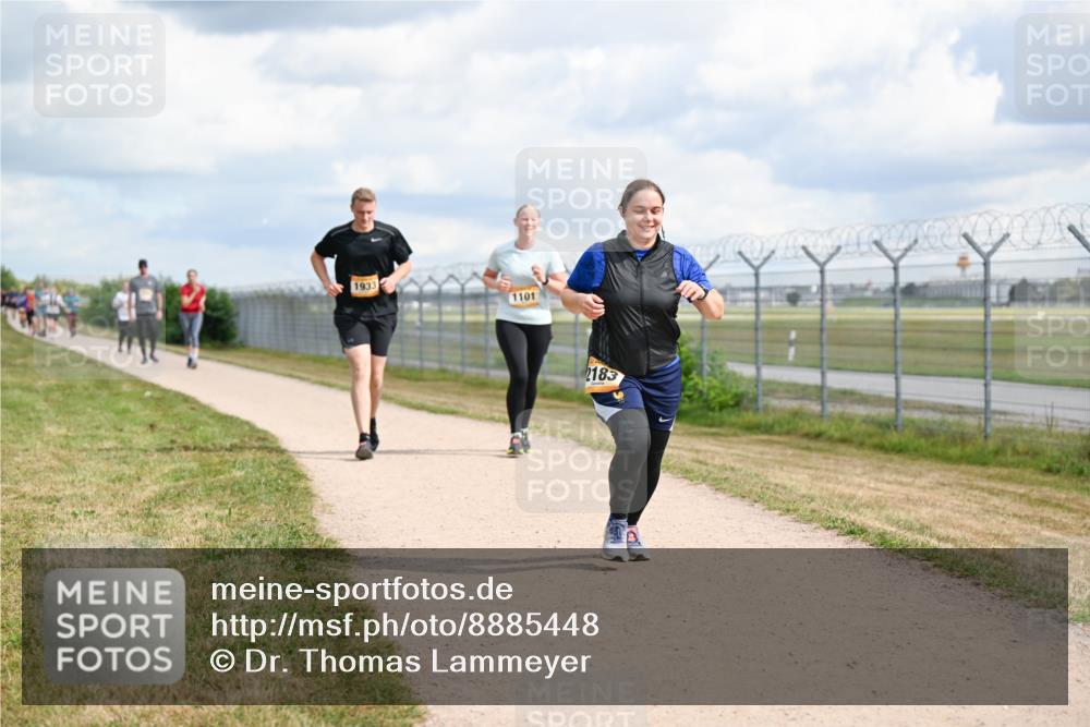 14.09.2025 - Airport Race Dr. Thomas Lammeyer http://msf.ph/oto/8885448 14.09.2025 12:42:07 Laufen 1933, 1101, 2183 meine-sportfotos.de