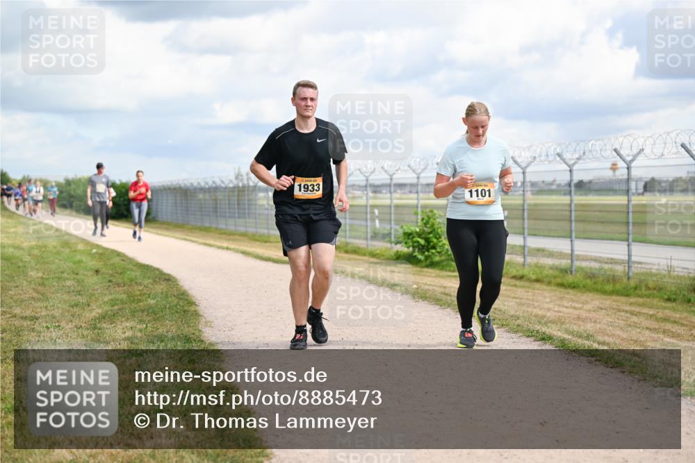 14.09.2025 - Airport Race Dr. Thomas Lammeyer http://msf.ph/oto/8885473 14.09.2025 12:42:09 Laufen 1933, 1101 meine-sportfotos.de