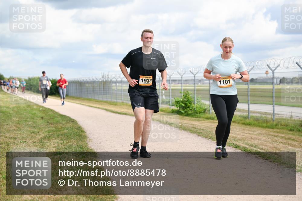 14.09.2025 - Airport Race Dr. Thomas Lammeyer http://msf.ph/oto/8885478 14.09.2025 12:42:09 Laufen 1933, 1101 meine-sportfotos.de