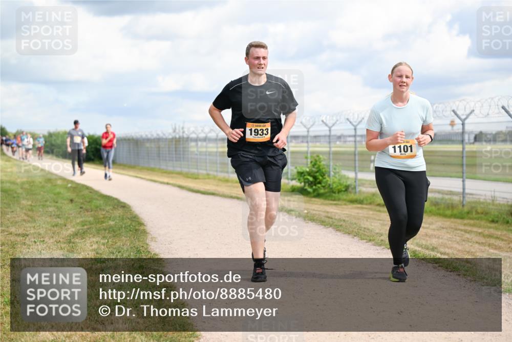 14.09.2025 - Airport Race Dr. Thomas Lammeyer http://msf.ph/oto/8885480 14.09.2025 12:42:10 Laufen 1933, 1101 meine-sportfotos.de