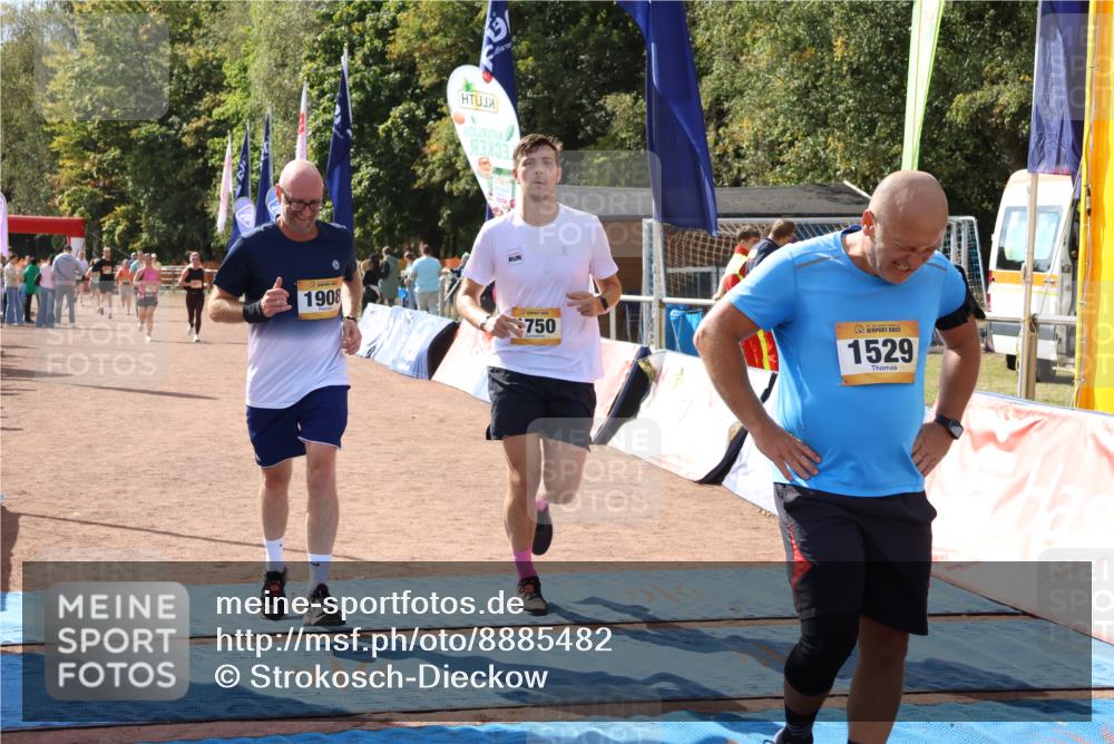 14.09.2025 - Airport Race Strokosch-Dieckow http://msf.ph/oto/8885482 14.09.2025 12:50:29 Ziel 1529, 1677, 1750, 1811, 1908 meine-sportfotos.de