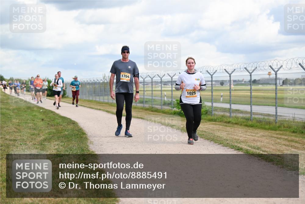 14.09.2025 - Airport Race Dr. Thomas Lammeyer http://msf.ph/oto/8885491 14.09.2025 12:42:23 Laufen 1704, 1704, 1025 meine-sportfotos.de