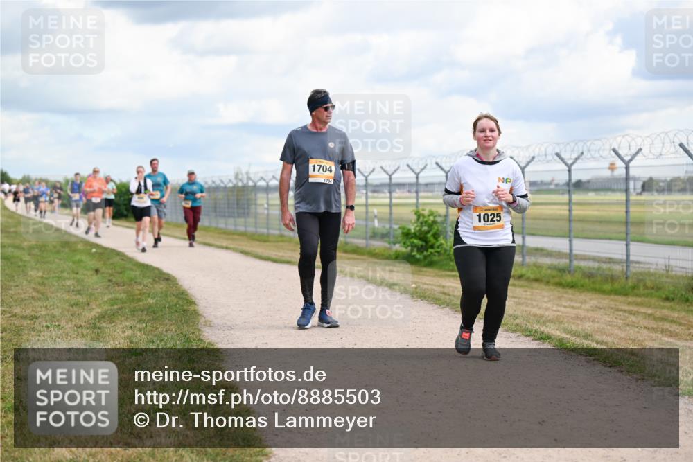 14.09.2025 - Airport Race Dr. Thomas Lammeyer http://msf.ph/oto/8885503 14.09.2025 12:42:25 Laufen 1704, 1704, 1025 meine-sportfotos.de