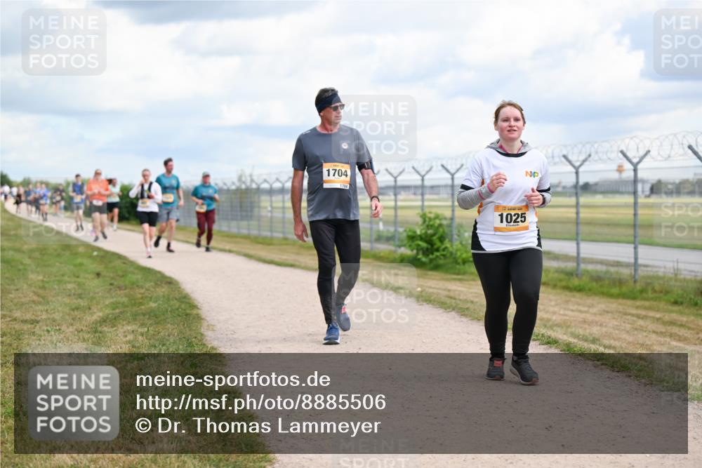 14.09.2025 - Airport Race Dr. Thomas Lammeyer http://msf.ph/oto/8885506 14.09.2025 12:42:25 Laufen 1704, 1704, 1025 meine-sportfotos.de