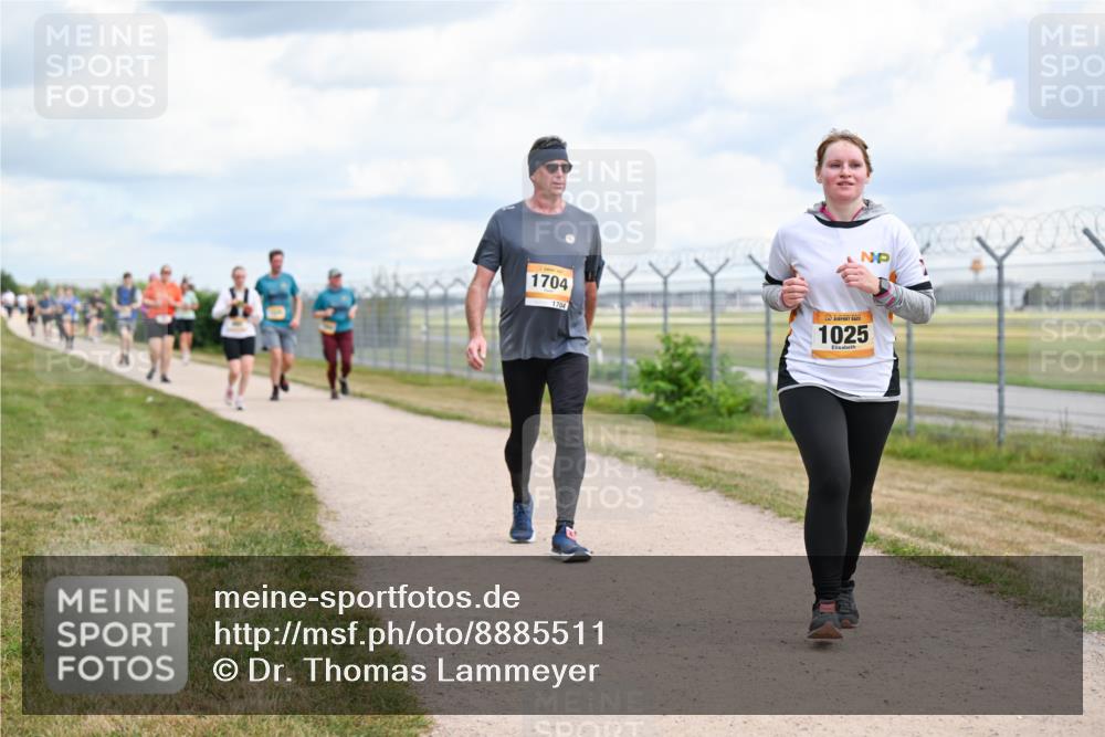 14.09.2025 - Airport Race Dr. Thomas Lammeyer http://msf.ph/oto/8885511 14.09.2025 12:42:25 Laufen 1704, 1704, 1025 meine-sportfotos.de