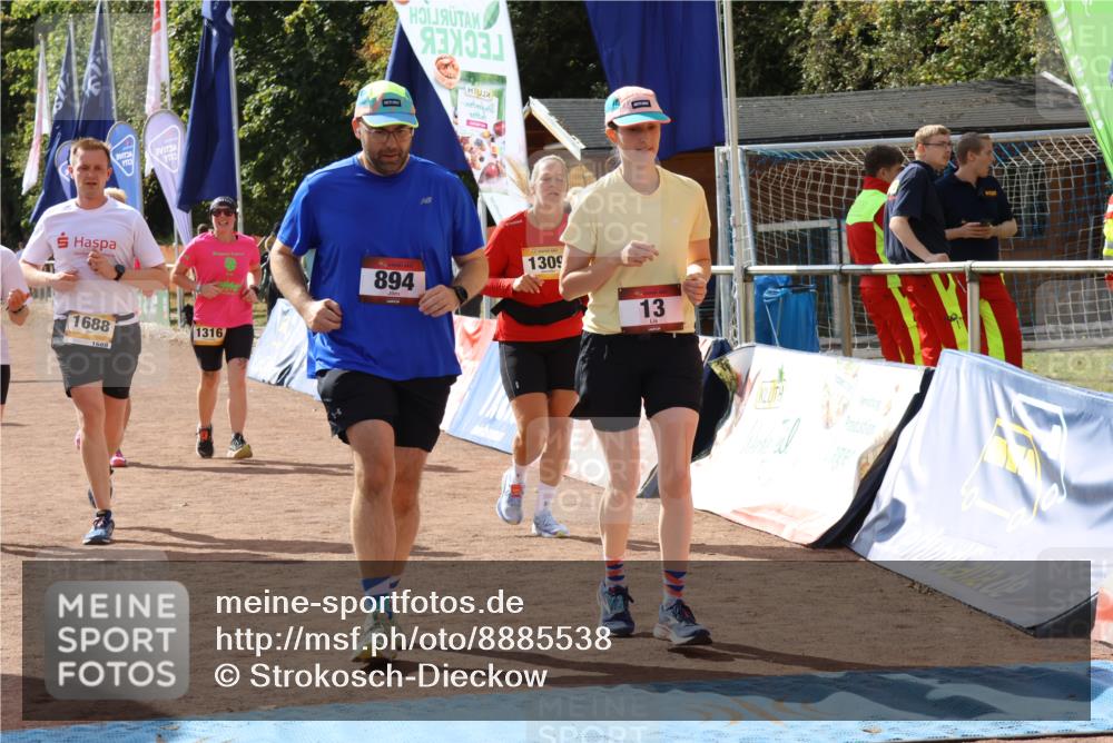 14.09.2025 - Airport Race Strokosch-Dieckow http://msf.ph/oto/8885538 14.09.2025 12:50:50 Ziel 13, 585, 894, 1079, 1309, 1316, 1688, 1754, 1796 meine-sportfotos.de