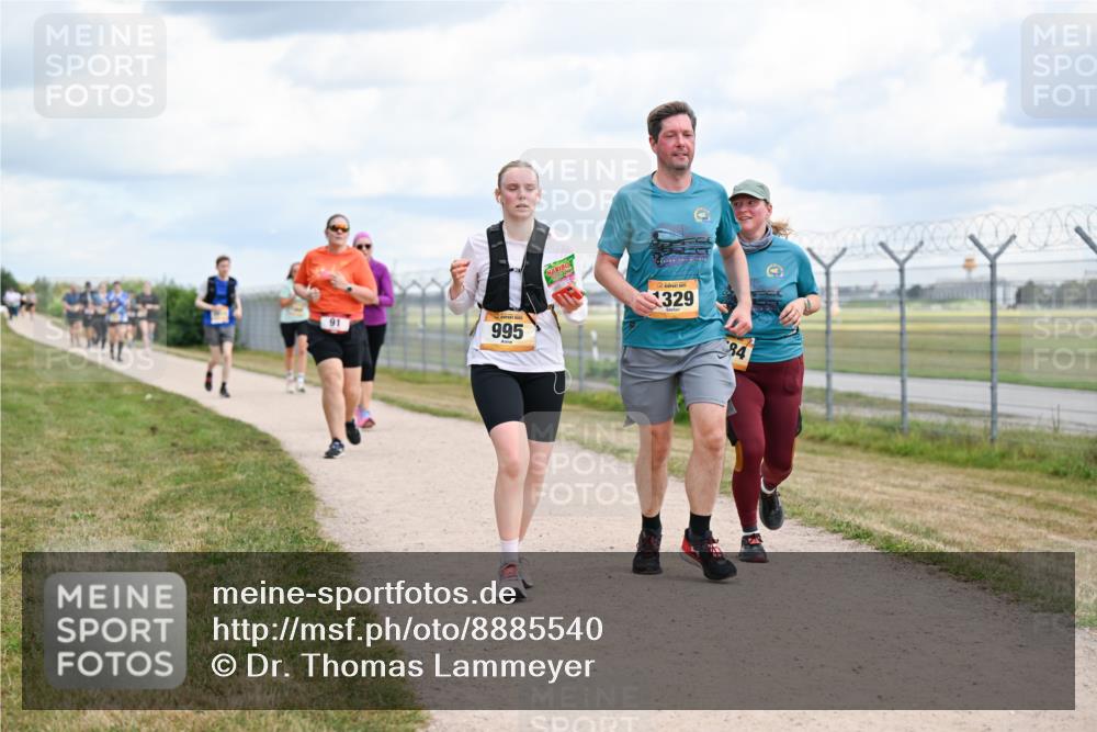 14.09.2025 - Airport Race Dr. Thomas Lammeyer http://msf.ph/oto/8885540 14.09.2025 12:42:32 Laufen 91, 995, 329, 84 meine-sportfotos.de
