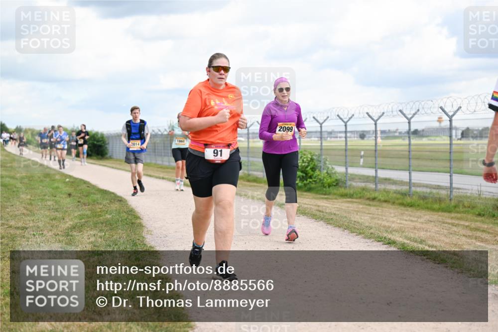 14.09.2025 - Airport Race Dr. Thomas Lammeyer http://msf.ph/oto/8885566 14.09.2025 12:42:36 Laufen 2014, 1860, 91, 2099 meine-sportfotos.de