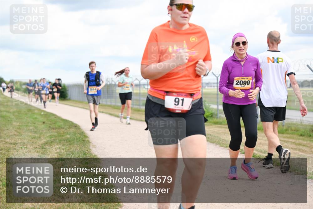 14.09.2025 - Airport Race Dr. Thomas Lammeyer http://msf.ph/oto/8885579 14.09.2025 12:42:37 Laufen 2014, 10, 91, 2099 meine-sportfotos.de