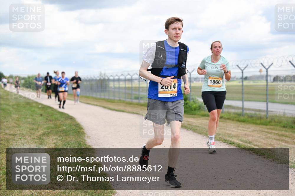 14.09.2025 - Airport Race Dr. Thomas Lammeyer http://msf.ph/oto/8885612 14.09.2025 12:42:41 Laufen 2014, 2014, 1860 meine-sportfotos.de