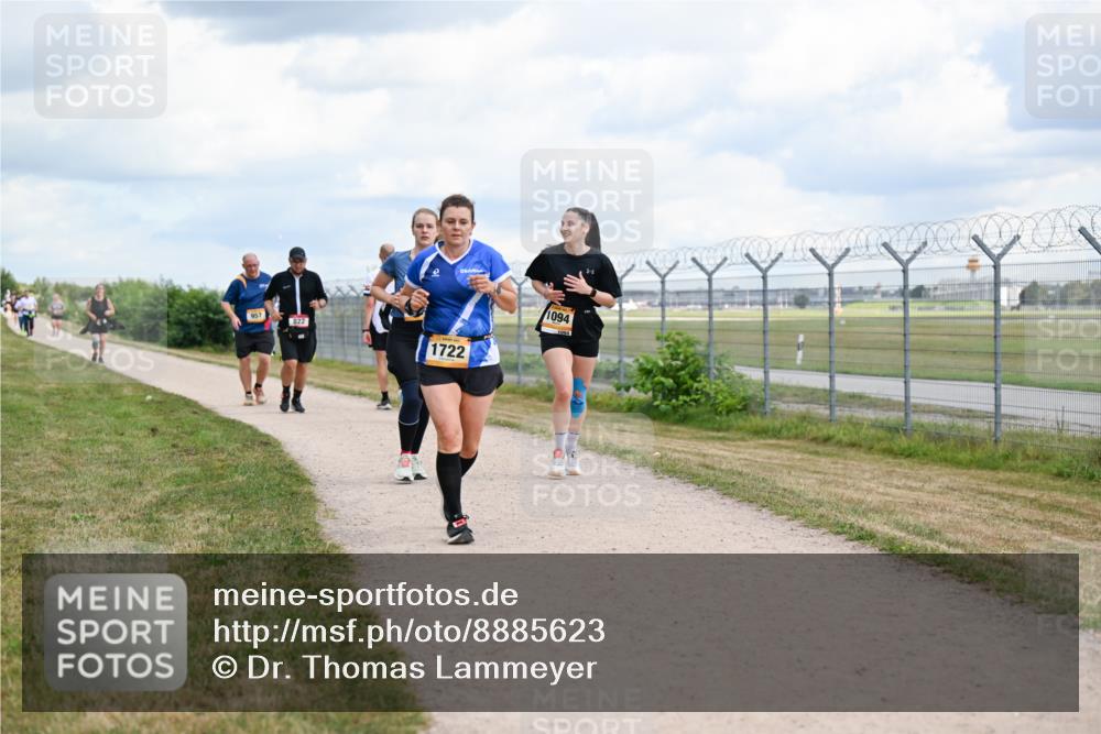 14.09.2025 - Airport Race Dr. Thomas Lammeyer http://msf.ph/oto/8885623 14.09.2025 12:42:48 Laufen 957, 822, 1722, 1094 meine-sportfotos.de