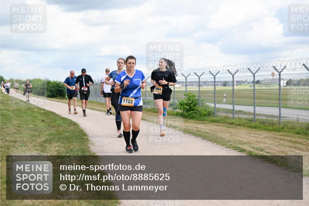 14.09.2025 - Airport Race Dr. Thomas Lammeyer http://msf.ph/oto/8885625 14.09.2025 12:42:48 Laufen 822, 1722, 094, 1094 meine-sportfotos.de