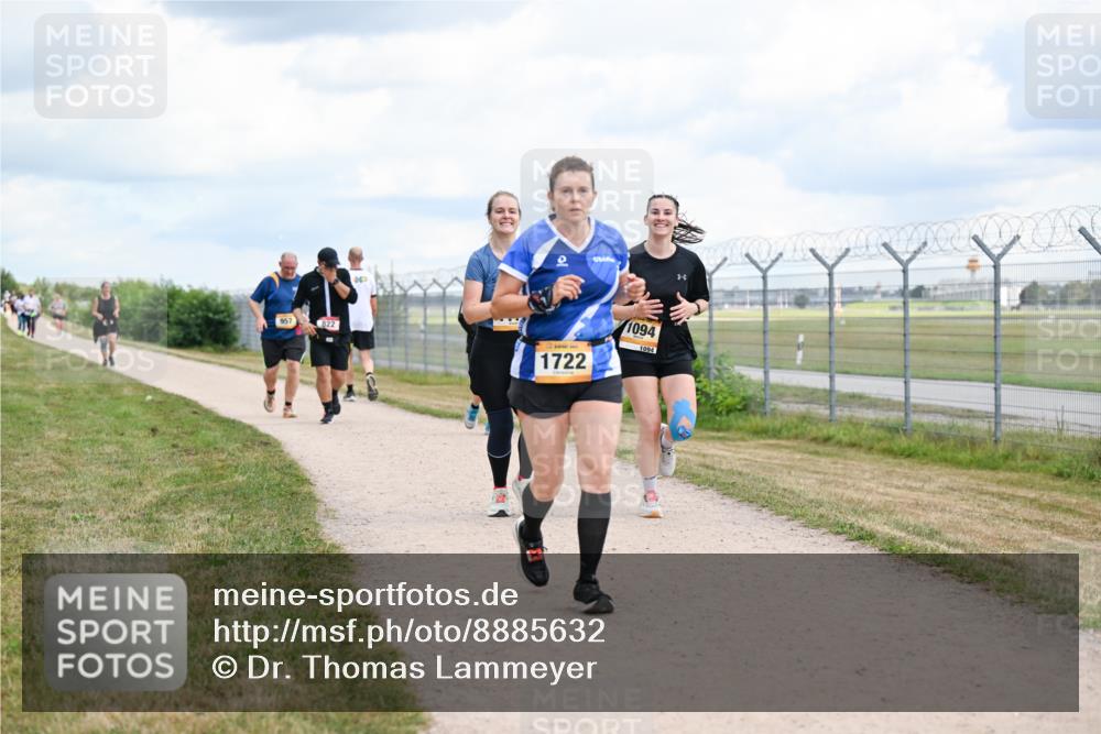 14.09.2025 - Airport Race Dr. Thomas Lammeyer http://msf.ph/oto/8885632 14.09.2025 12:42:49 Laufen 822, 1722, 1094, 1094 meine-sportfotos.de