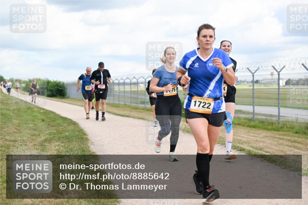 14.09.2025 - Airport Race Dr. Thomas Lammeyer http://msf.ph/oto/8885642 14.09.2025 12:42:50 Laufen 75, 1722, 4, 94 meine-sportfotos.de