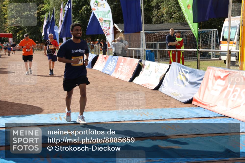 14.09.2025 - Airport Race Strokosch-Dieckow http://msf.ph/oto/8885659 14.09.2025 12:51:17 Ziel 246, 2071, 4214 meine-sportfotos.de