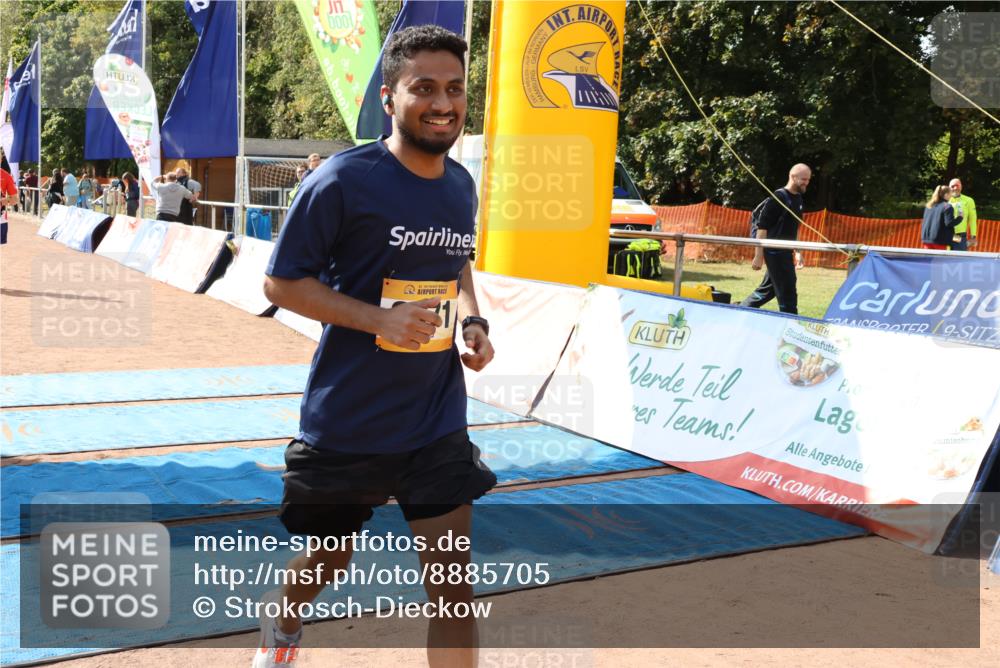 14.09.2025 - Airport Race Strokosch-Dieckow http://msf.ph/oto/8885705 14.09.2025 12:51:18 Ziel 246, 2071, 4214 meine-sportfotos.de