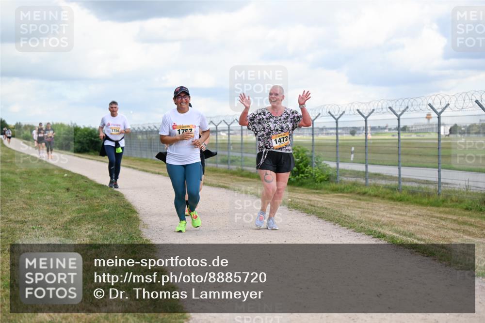 14.09.2025 - Airport Race Dr. Thomas Lammeyer http://msf.ph/oto/8885720 14.09.2025 12:43:22 Laufen 1756, 1757, 1472 meine-sportfotos.de