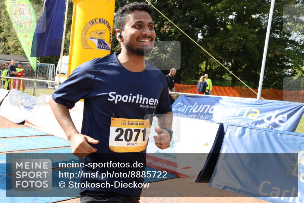 14.09.2025 - Airport Race Strokosch-Dieckow http://msf.ph/oto/8885722 14.09.2025 12:51:19 Ziel 246, 2071, 4214 meine-sportfotos.de