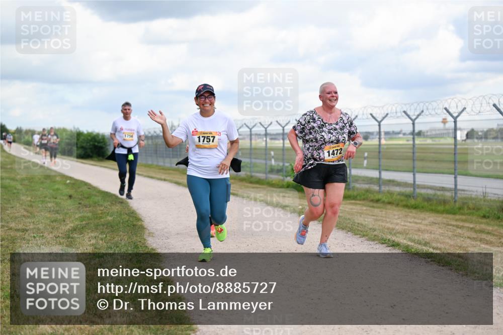 14.09.2025 - Airport Race Dr. Thomas Lammeyer http://msf.ph/oto/8885727 14.09.2025 12:43:23 Laufen 1756, 1757, 1472 meine-sportfotos.de