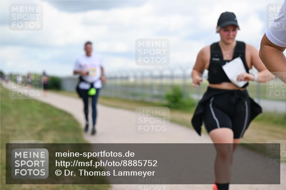 14.09.2025 - Airport Race Dr. Thomas Lammeyer http://msf.ph/oto/8885752 14.09.2025 12:43:26 Laufen  meine-sportfotos.de
