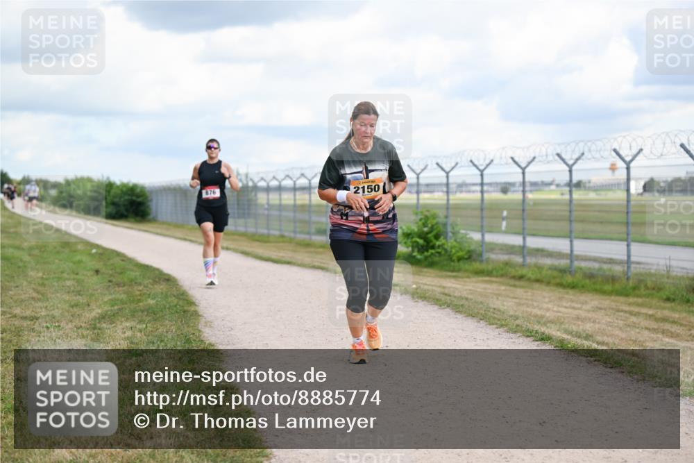 14.09.2025 - Airport Race Dr. Thomas Lammeyer http://msf.ph/oto/8885774 14.09.2025 12:43:37 Laufen 876, 2150 meine-sportfotos.de