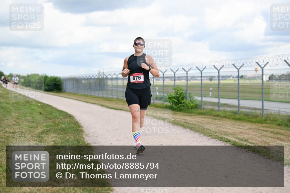14.09.2025 - Airport Race Dr. Thomas Lammeyer http://msf.ph/oto/8885794 14.09.2025 12:43:40 Laufen 876 meine-sportfotos.de