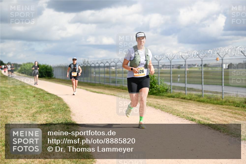 14.09.2025 - Airport Race Dr. Thomas Lammeyer http://msf.ph/oto/8885820 14.09.2025 12:44:04 Laufen 26 meine-sportfotos.de