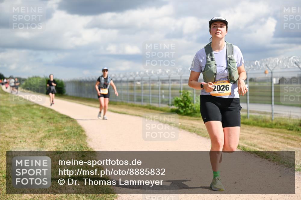 14.09.2025 - Airport Race Dr. Thomas Lammeyer http://msf.ph/oto/8885832 14.09.2025 12:44:05 Laufen 2026 meine-sportfotos.de