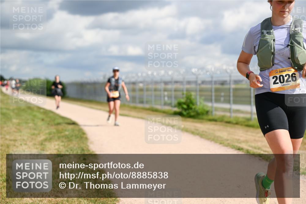 14.09.2025 - Airport Race Dr. Thomas Lammeyer http://msf.ph/oto/8885838 14.09.2025 12:44:05 Laufen 2026 meine-sportfotos.de