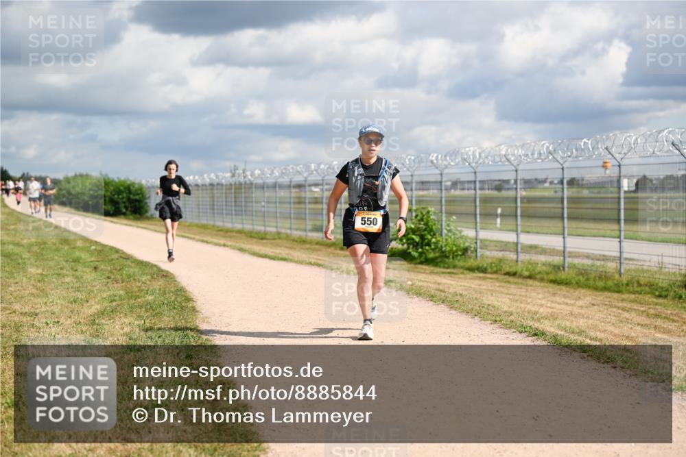 14.09.2025 - Airport Race Dr. Thomas Lammeyer http://msf.ph/oto/8885844 14.09.2025 12:44:08 Laufen 550 meine-sportfotos.de