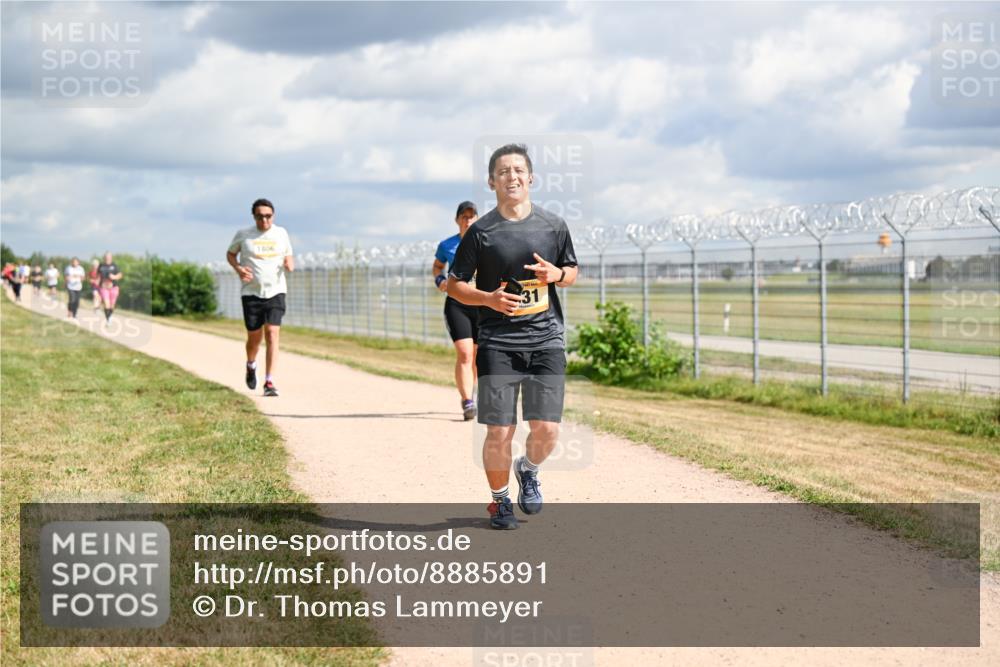 14.09.2025 - Airport Race Dr. Thomas Lammeyer http://msf.ph/oto/8885891 14.09.2025 12:44:30 Laufen 1806, 31 meine-sportfotos.de