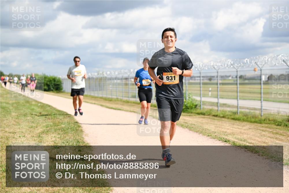 14.09.2025 - Airport Race Dr. Thomas Lammeyer http://msf.ph/oto/8885896 14.09.2025 12:44:30 Laufen 189, 931 meine-sportfotos.de