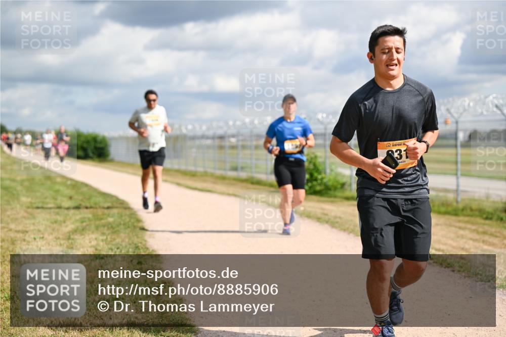 14.09.2025 - Airport Race Dr. Thomas Lammeyer http://msf.ph/oto/8885906 14.09.2025 12:44:31 Laufen 31 meine-sportfotos.de