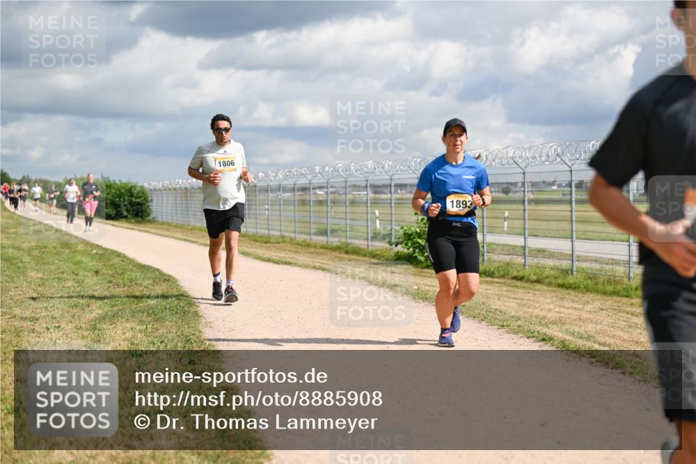 14.09.2025 - Airport Race Dr. Thomas Lammeyer http://msf.ph/oto/8885908 14.09.2025 12:44:32 Laufen 1806, 1893 meine-sportfotos.de