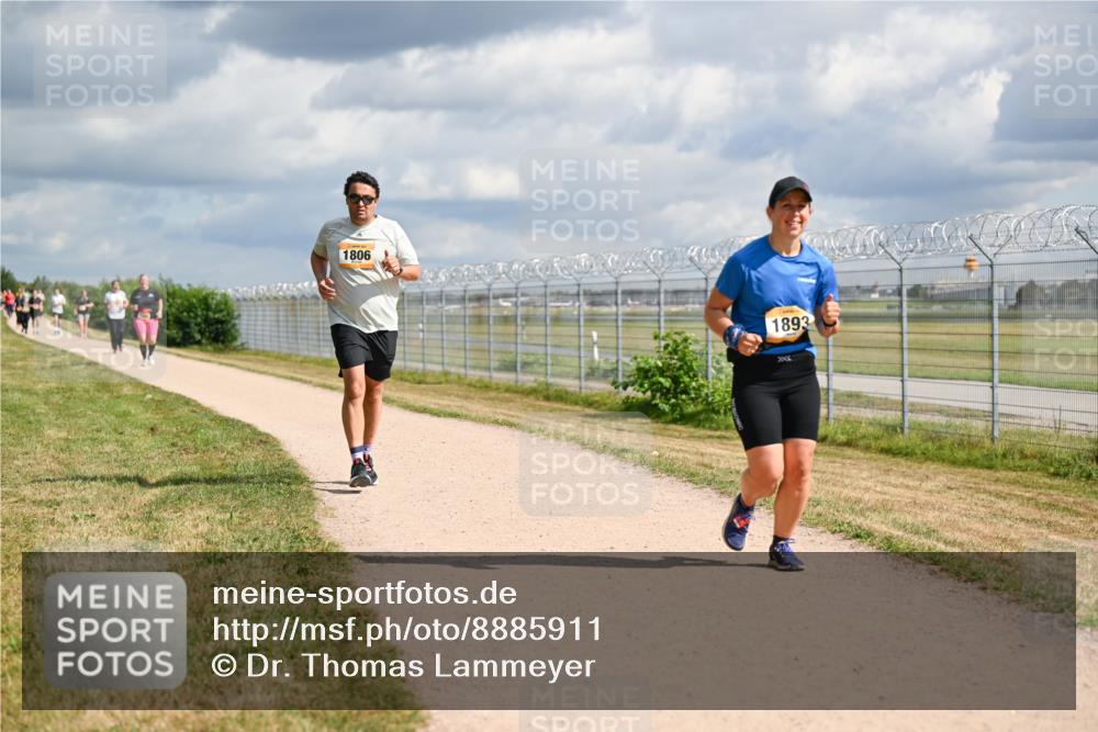 14.09.2025 - Airport Race Dr. Thomas Lammeyer http://msf.ph/oto/8885911 14.09.2025 12:44:32 Laufen 1806, 1893 meine-sportfotos.de