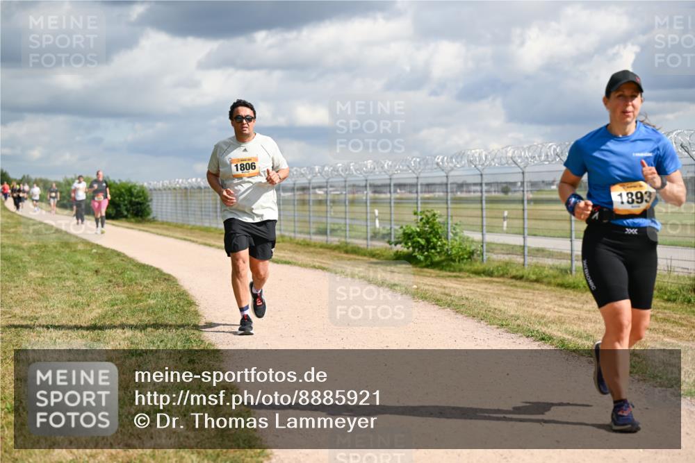 14.09.2025 - Airport Race Dr. Thomas Lammeyer http://msf.ph/oto/8885921 14.09.2025 12:44:33 Laufen 1806, 1893 meine-sportfotos.de