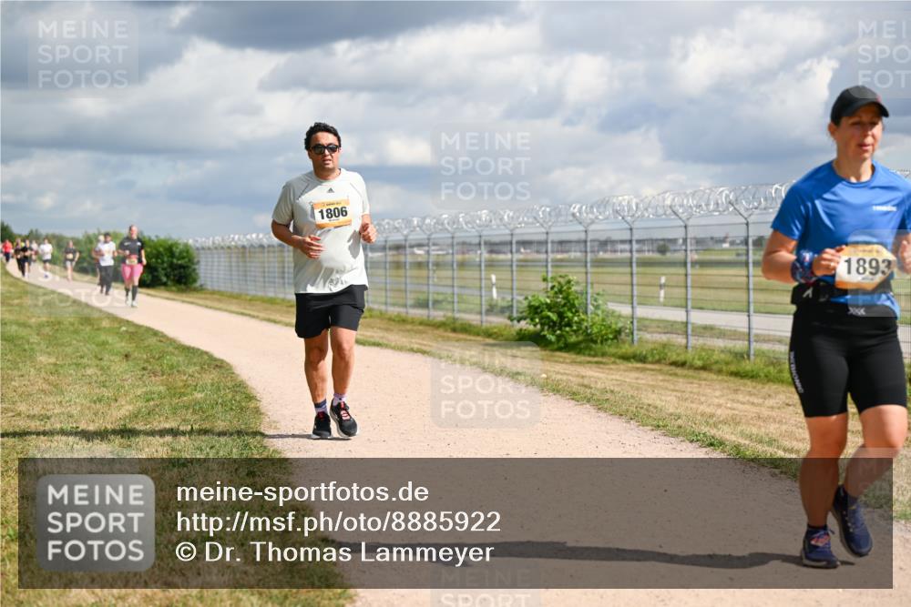 14.09.2025 - Airport Race Dr. Thomas Lammeyer http://msf.ph/oto/8885922 14.09.2025 12:44:33 Laufen 1806, 1893 meine-sportfotos.de
